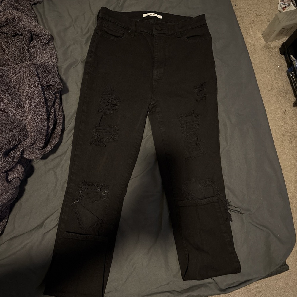 Women's Black Distressed Jeggings